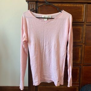 Perfect pink sweater shirt top!